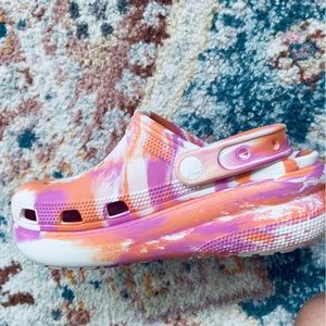 Platform Crocs Girls Size 1 Pink Orange White